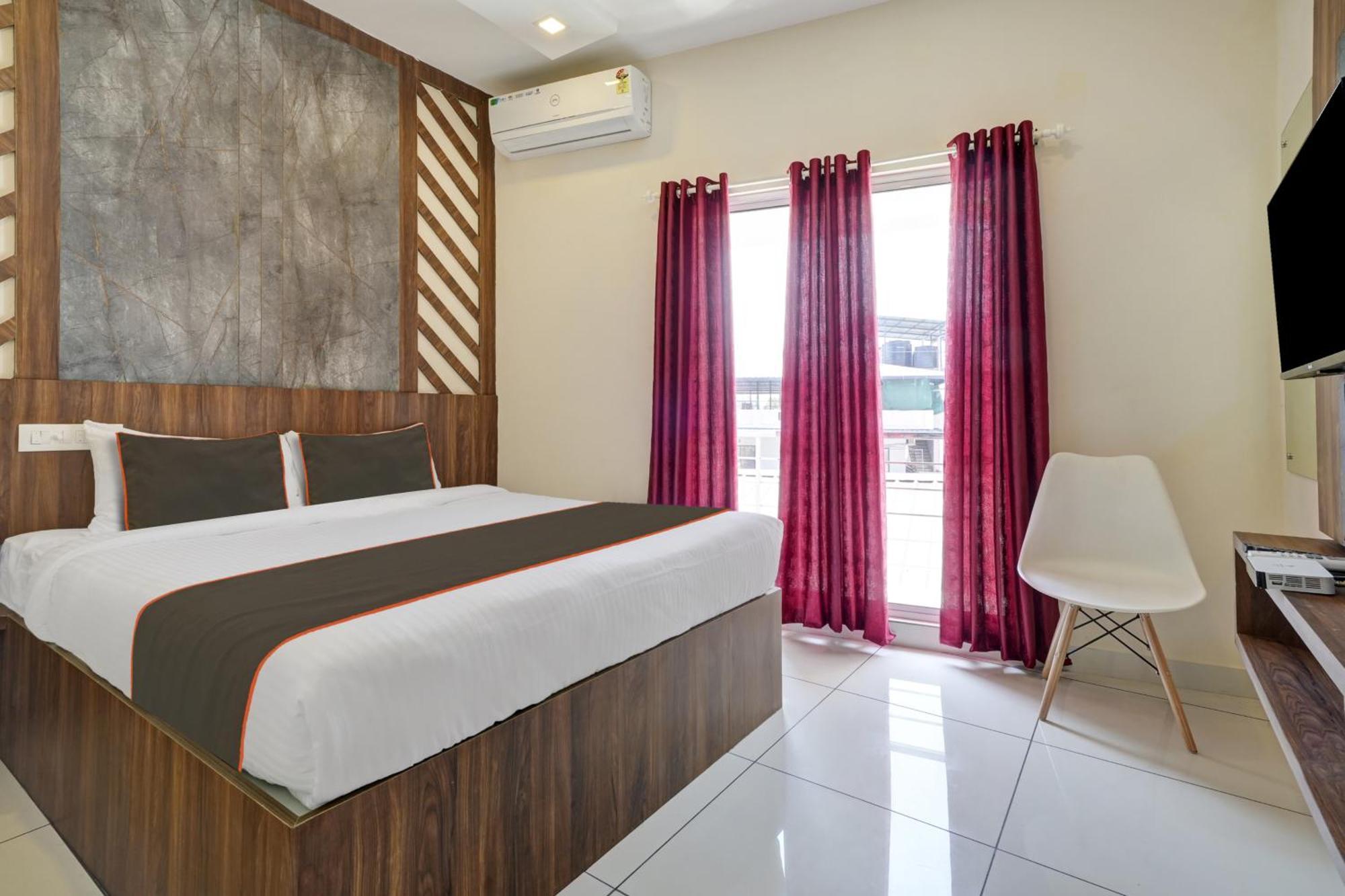 Gypsy Hotel Cusat Kochi Kültér fotó