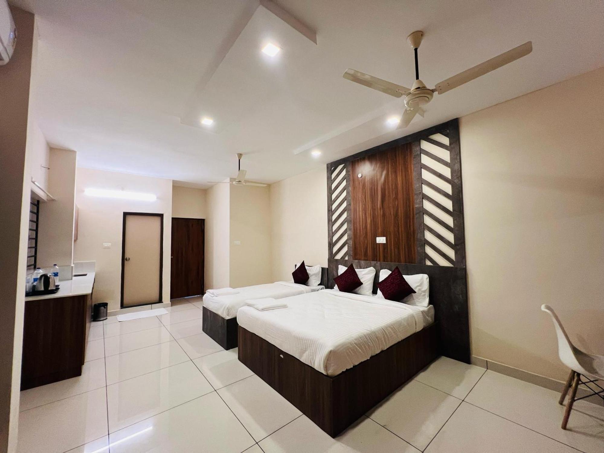 Gypsy Hotel Cusat Kochi Kültér fotó