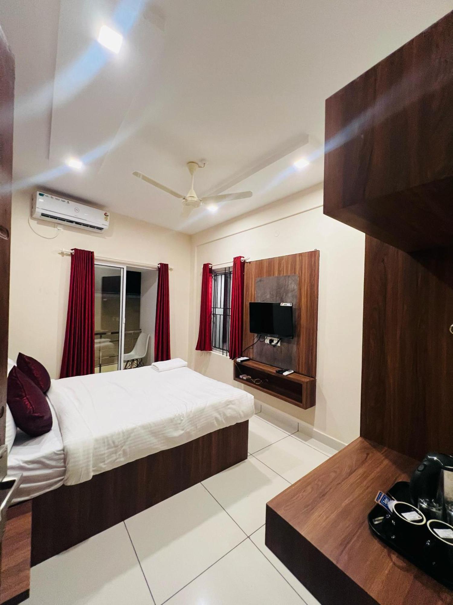 Gypsy Hotel Cusat Kochi Kültér fotó